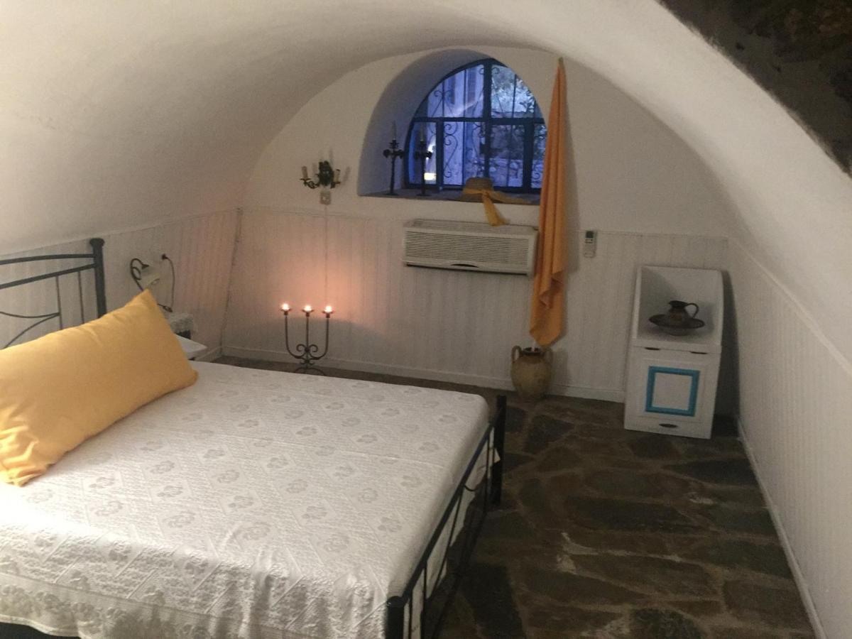 Lagadi 1860 Guest House Trakhila ภายนอก รูปภาพ